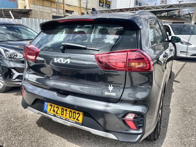 קיה נירו