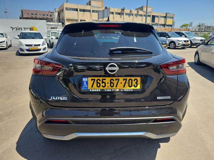 ניסאן ג'וק