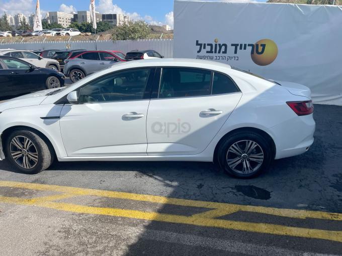 רנו מגאן