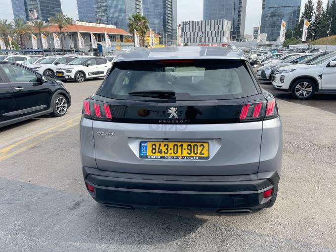 פיג'ו 3008