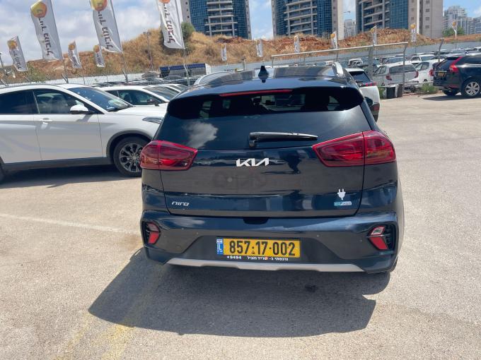 קיה נירו