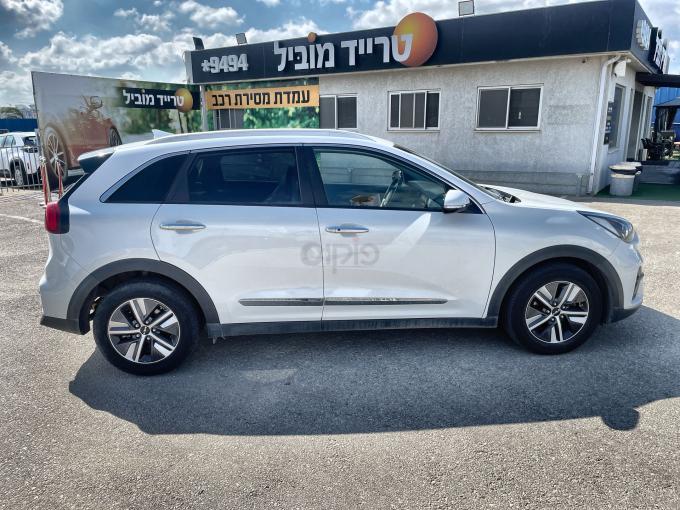 קיה נירו