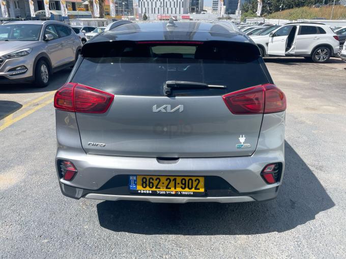 קיה נירו