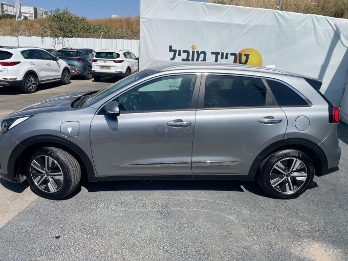 קיה נירו