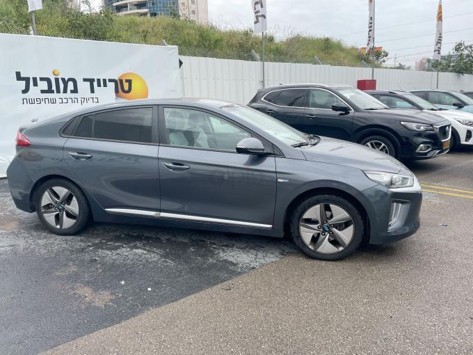 יונדאי איוניק