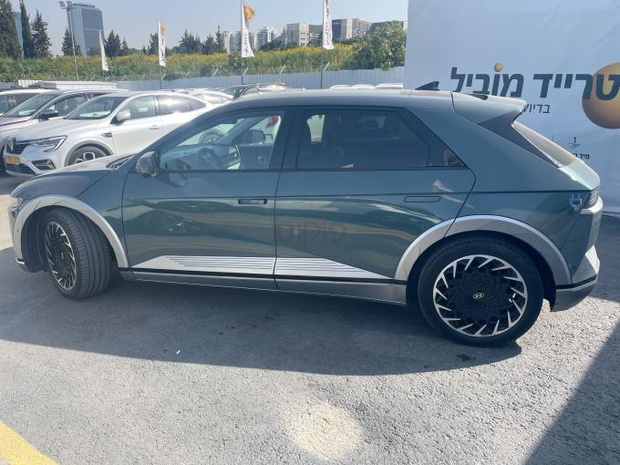 יונדאי איוניק 5
