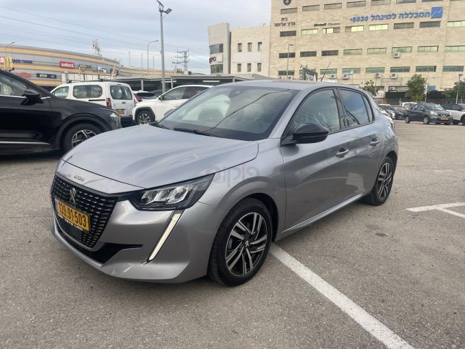 פיג'ו 208