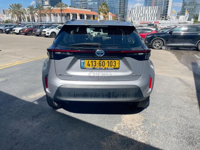 טויוטה יאריס