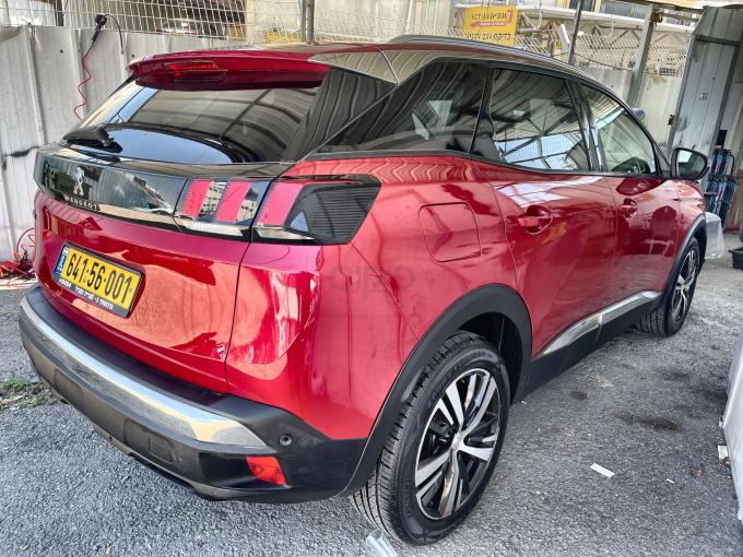 פיג'ו 3008