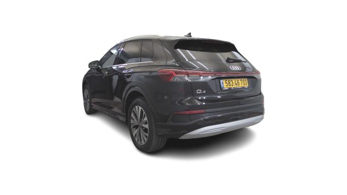 אאודי Q4