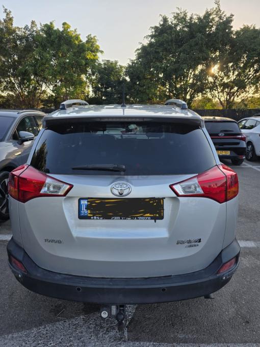 טויוטה RAV4
