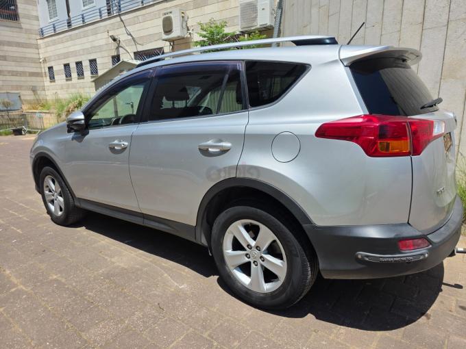 טויוטה RAV4