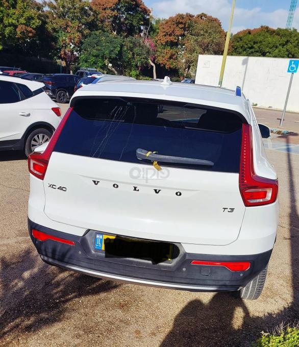 וולוו XC40