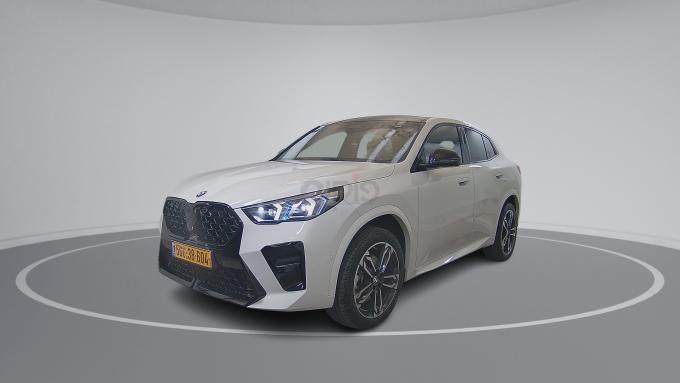 ב מ וו