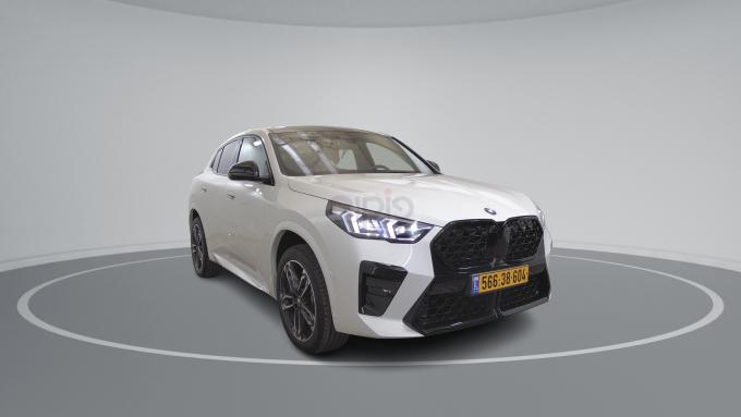 ב מ וו X2