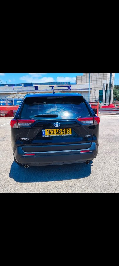 טויוטה RAV4