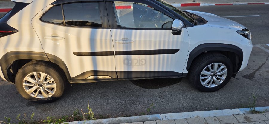טויוטה יאריס