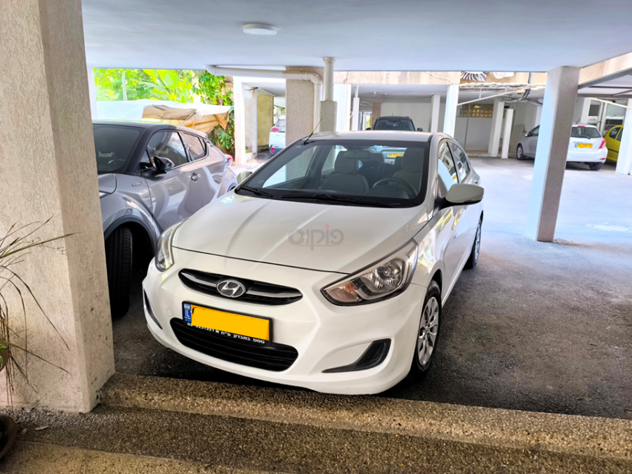 יונדאי I25 2015