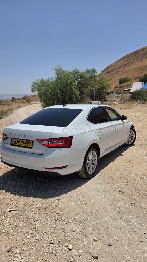 סקודה סופרב תמונה 6