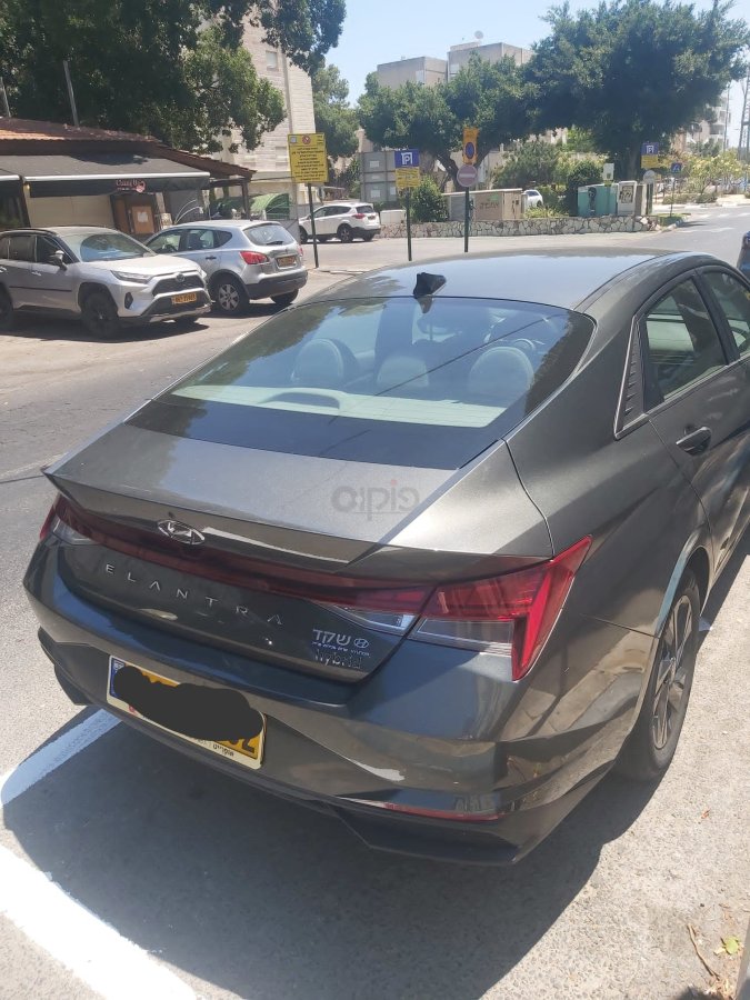 יונדאי אלנטרה