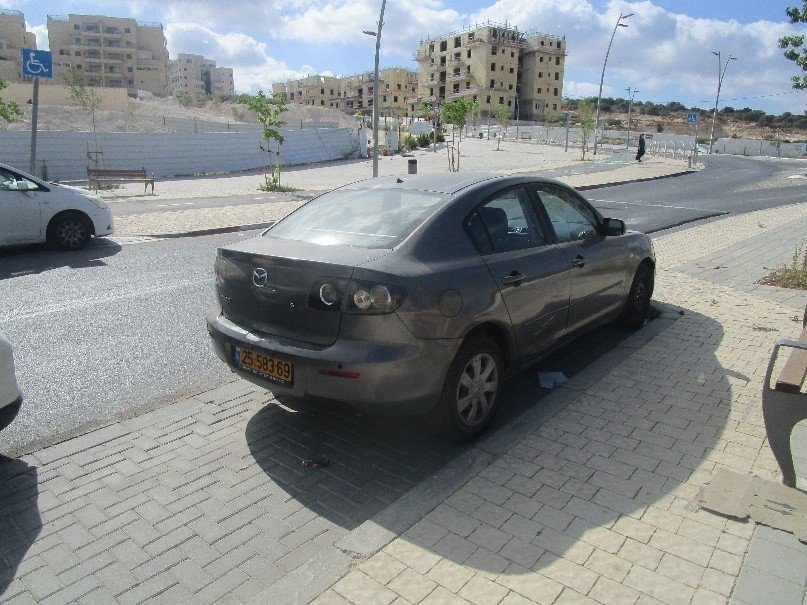 מזדה 3