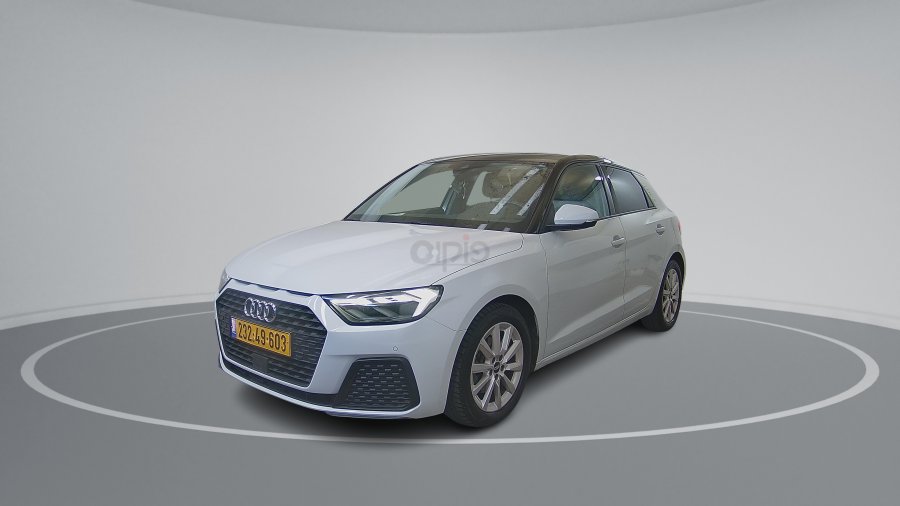 אאודי A1 2022