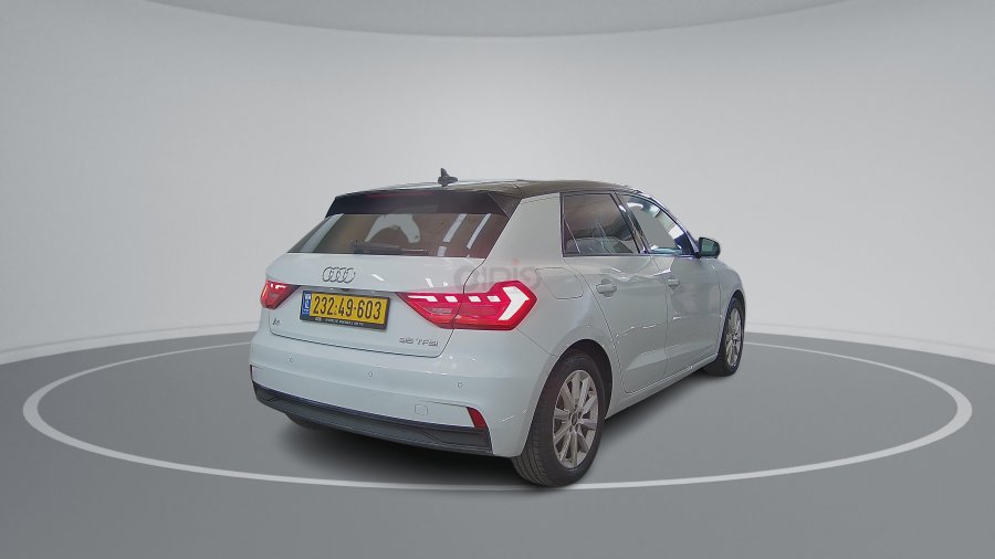אאודי A1