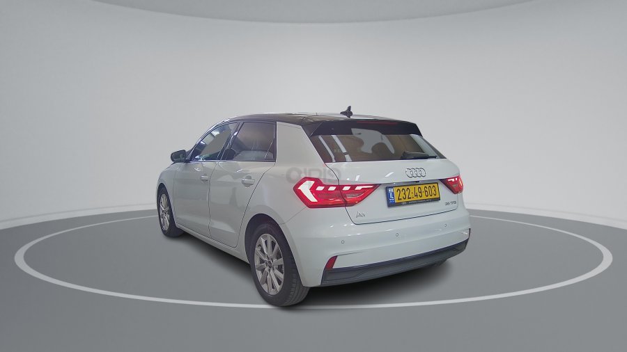 אאודי A1