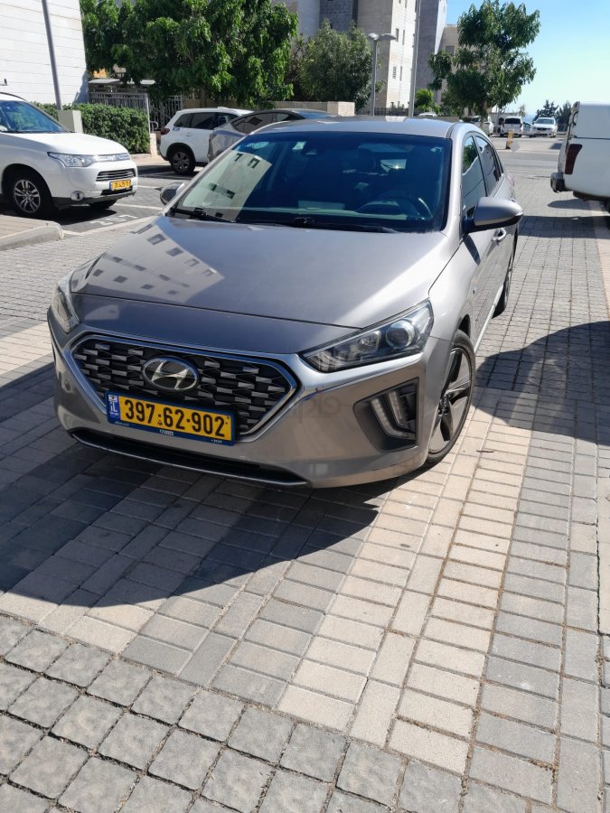 יונדאי איוניק