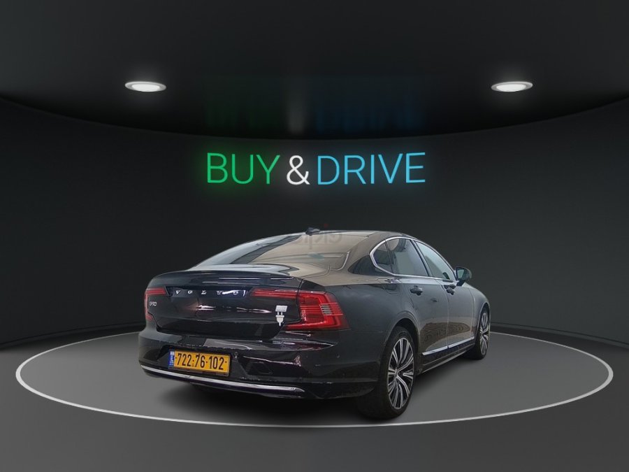 וולוו S90