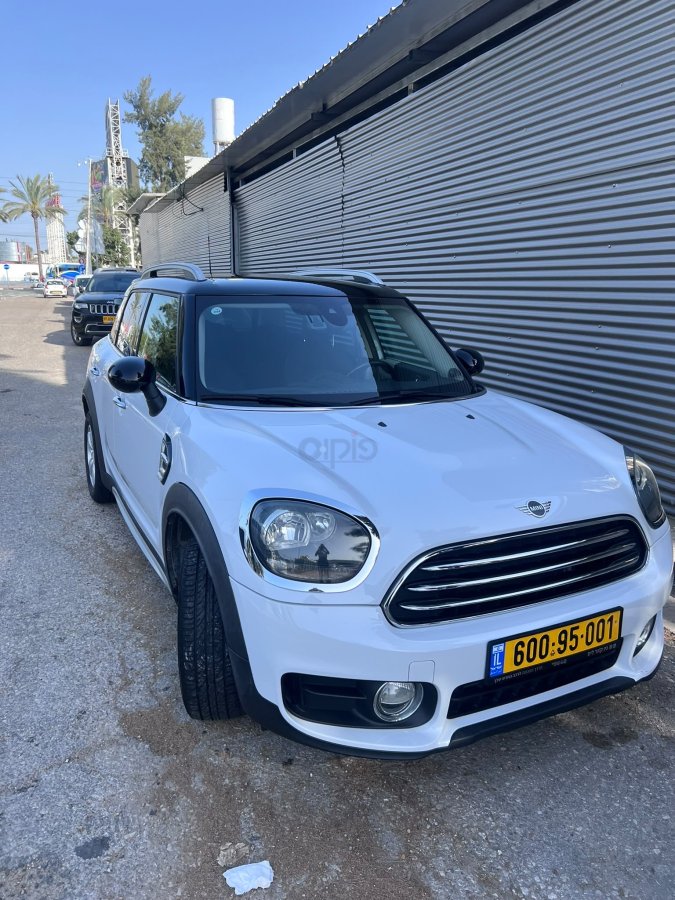 ב מ וו קאנטרימן 2019