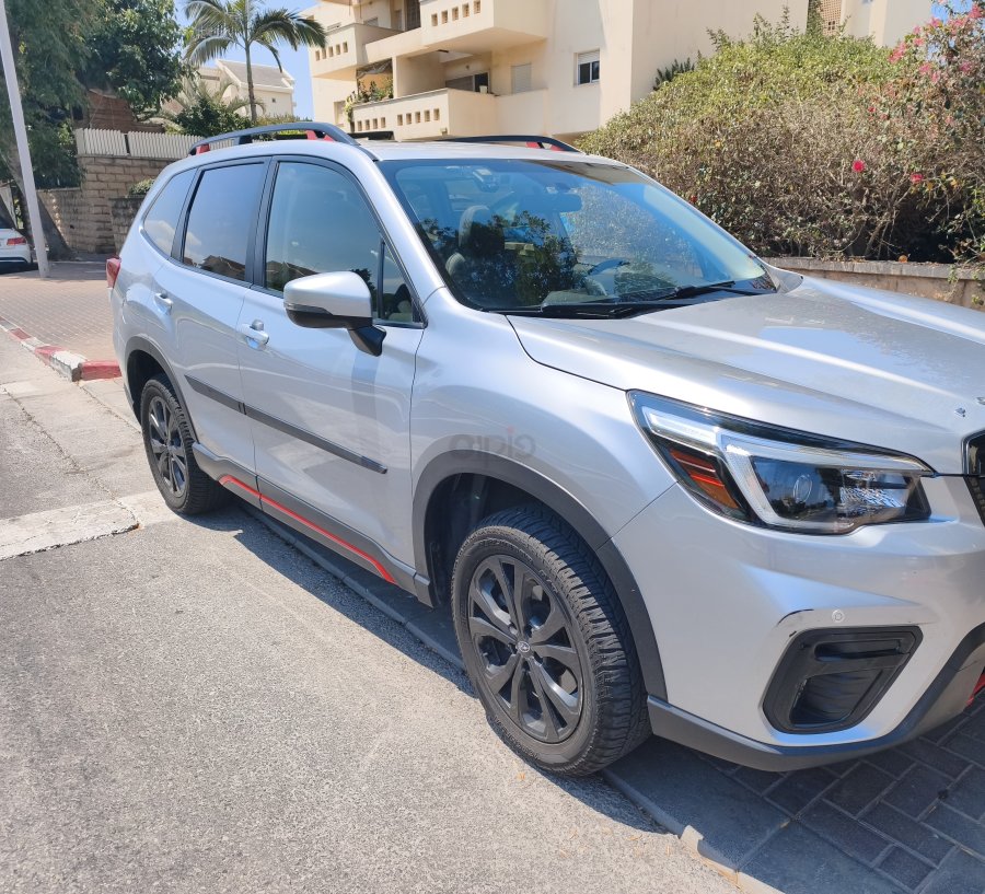 סובארו פורסטר