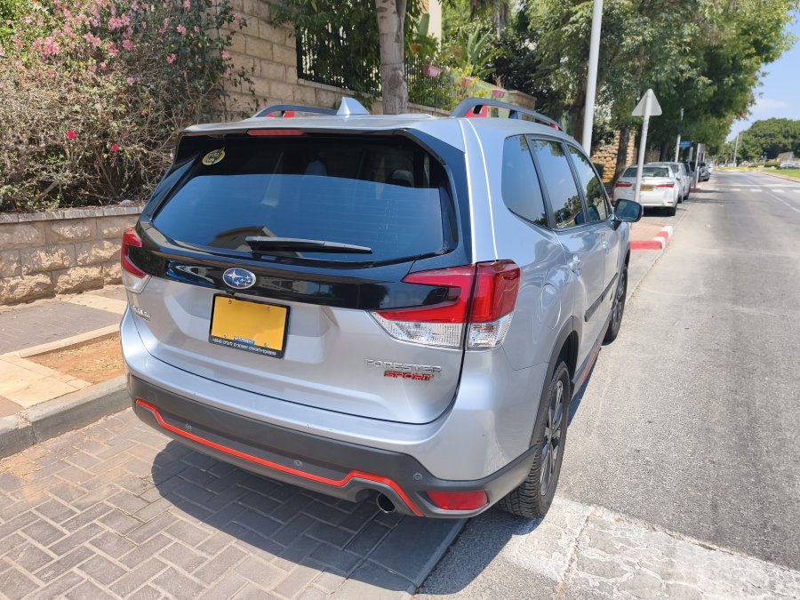 סובארו פורסטר