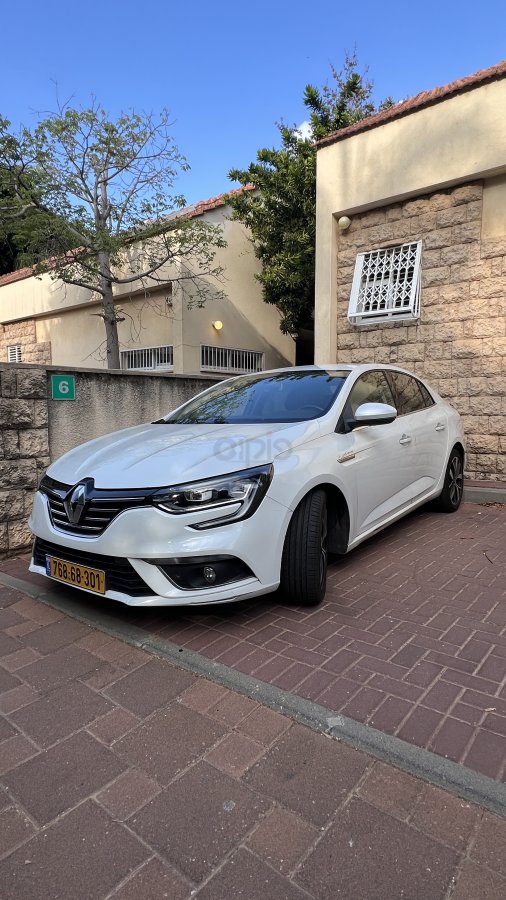 רנו מגאן