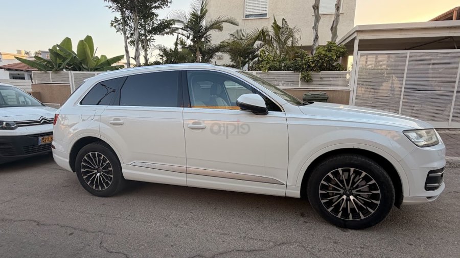 אאודי Q7