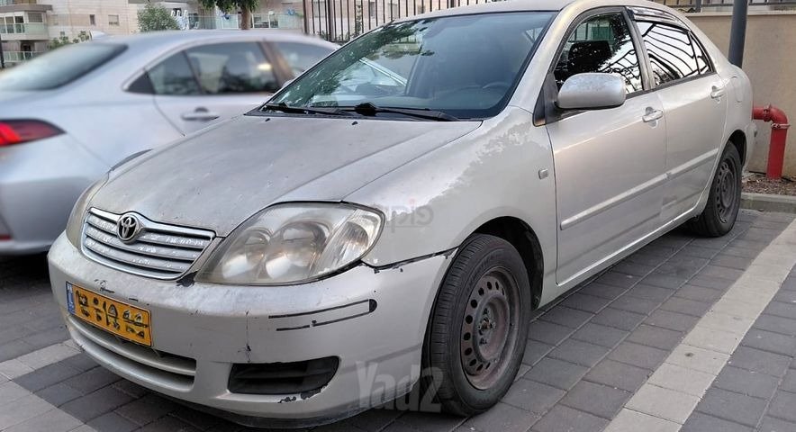 טויוטה קורולה 2006