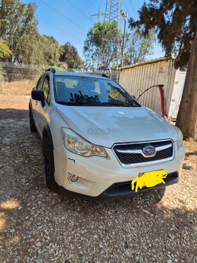 סובארו XV 2015