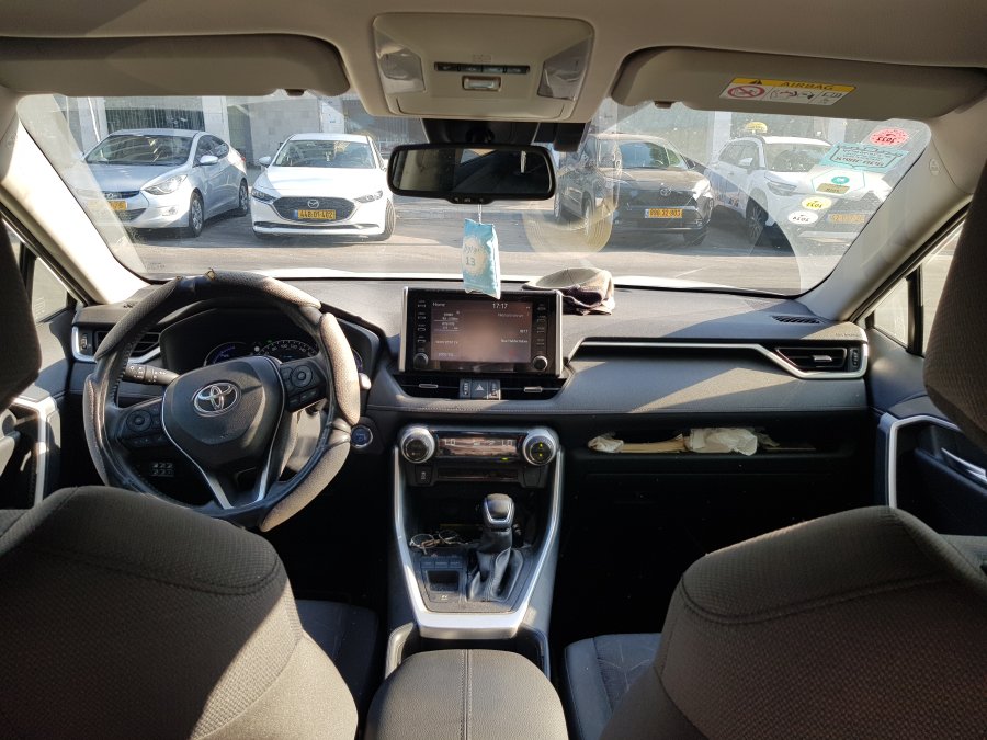 טויוטה RAV4 תמונה 5