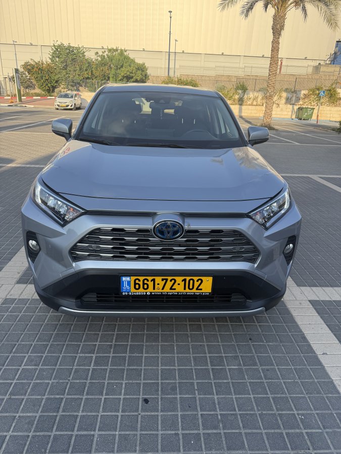 טויוטה RAV4 תמונה 4