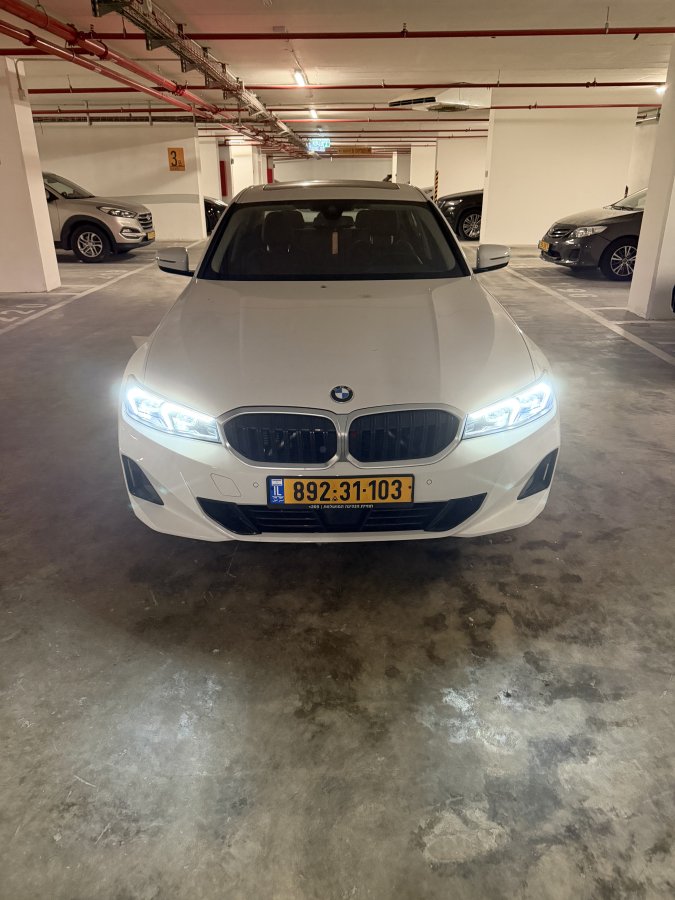 ב מ וו סדרה 3 2024