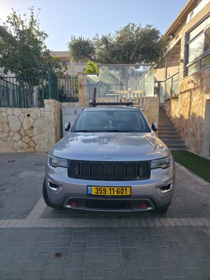 ג'יפ גרנד צ'ירוקי 2017