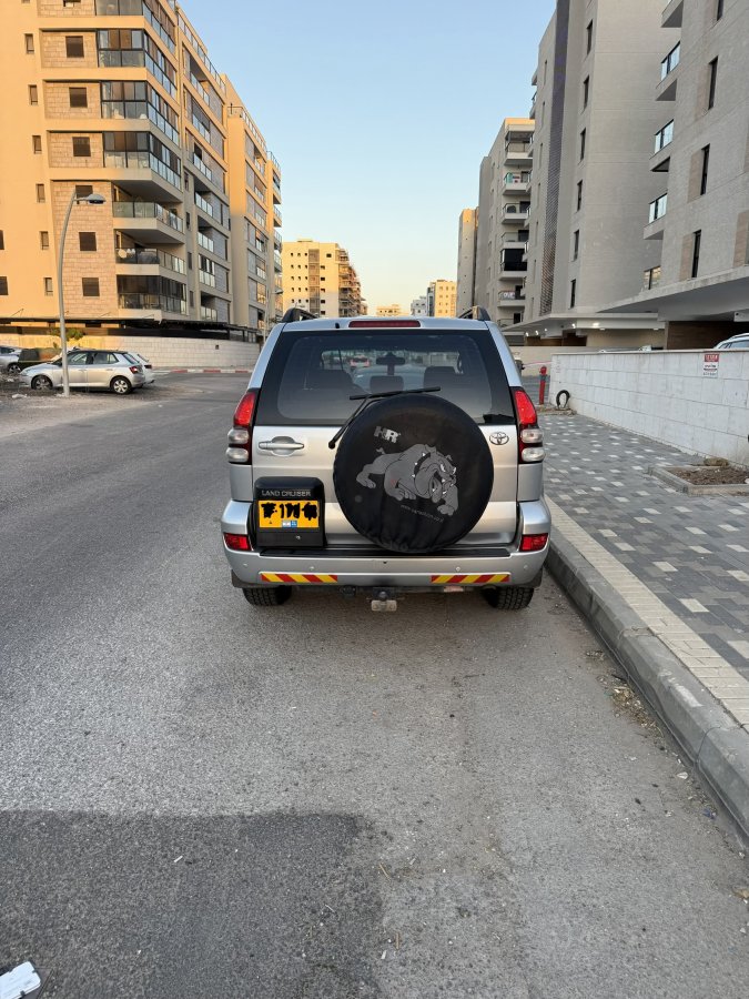 טויוטה לנד קרוזר תמונה 6