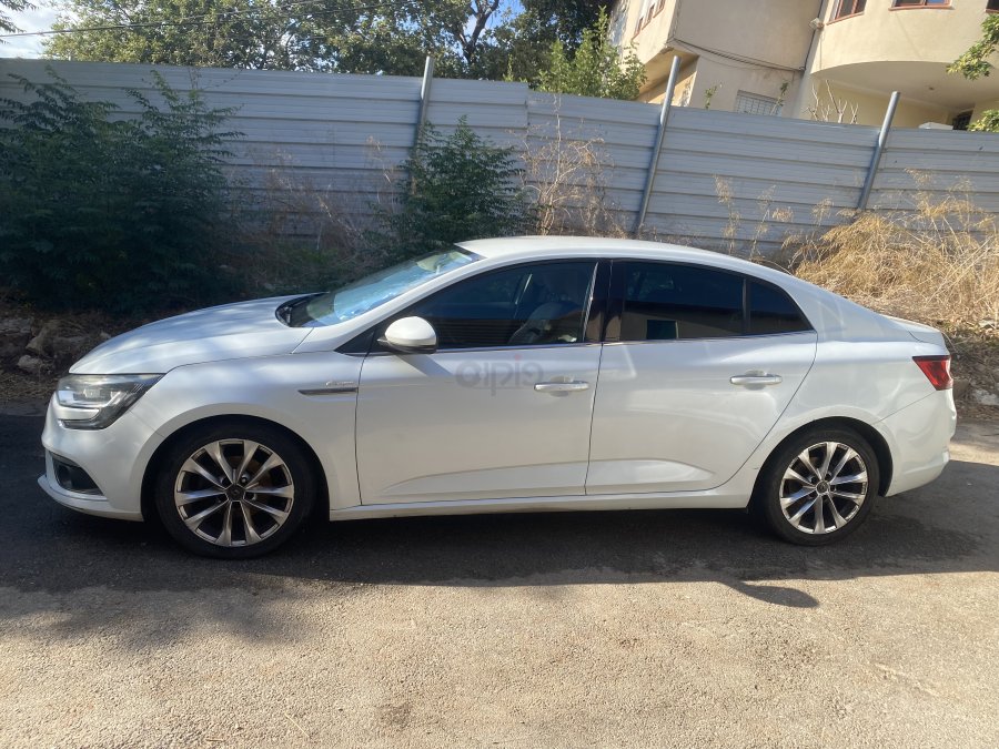 רנו מגאן תמונה 3
