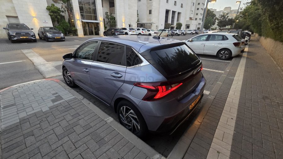 יונדאי I20 תמונה 3