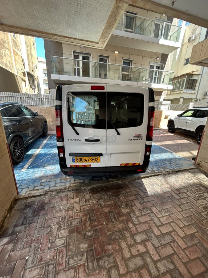 רנו צרפת טראפיק תמונה 6