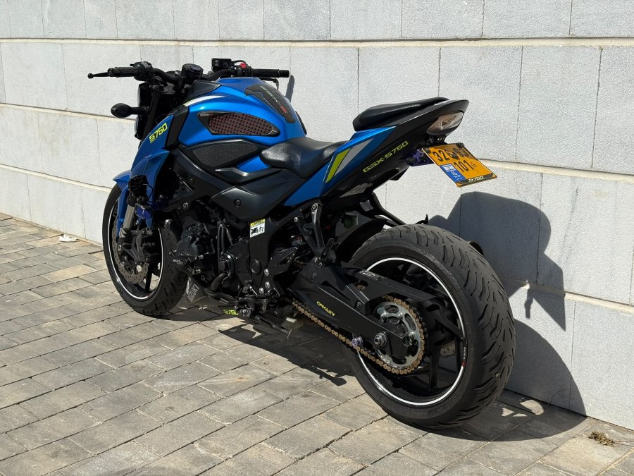 סוזוקי GSX750S תמונה 3