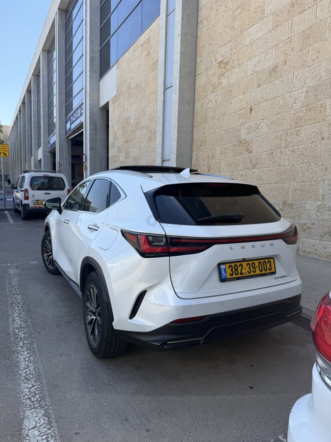 לקסוס NX תמונה 8