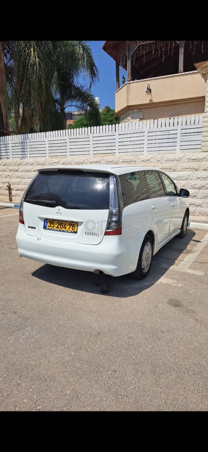 מיצובישי גרנדיס תמונה 2
