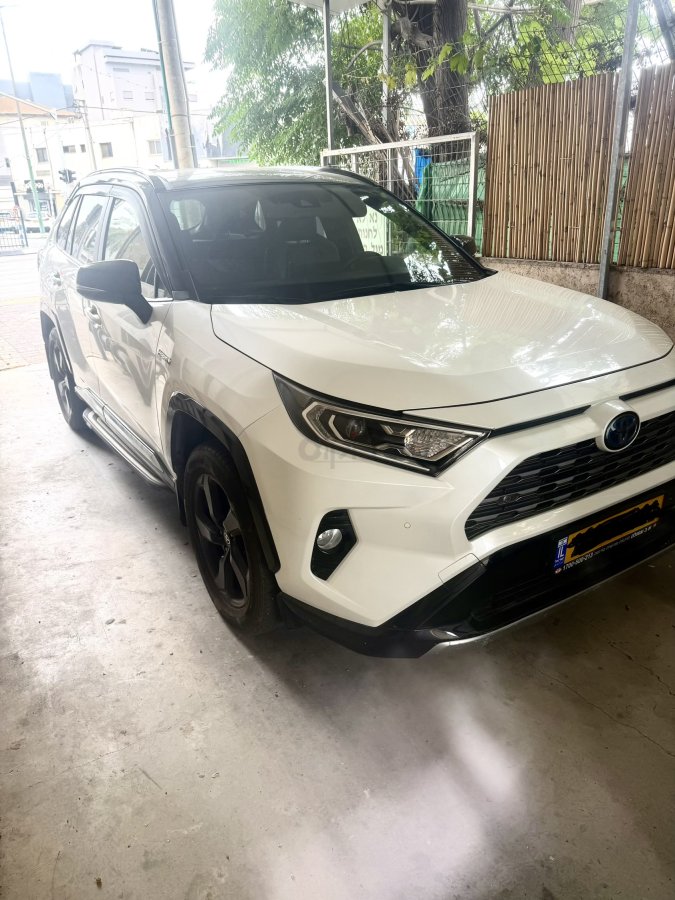 טויוטה RAV4 תמונה 6