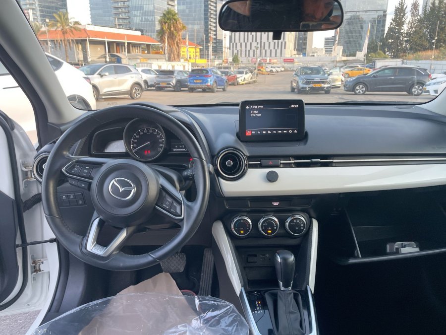 מזדה 2 תמונה 8